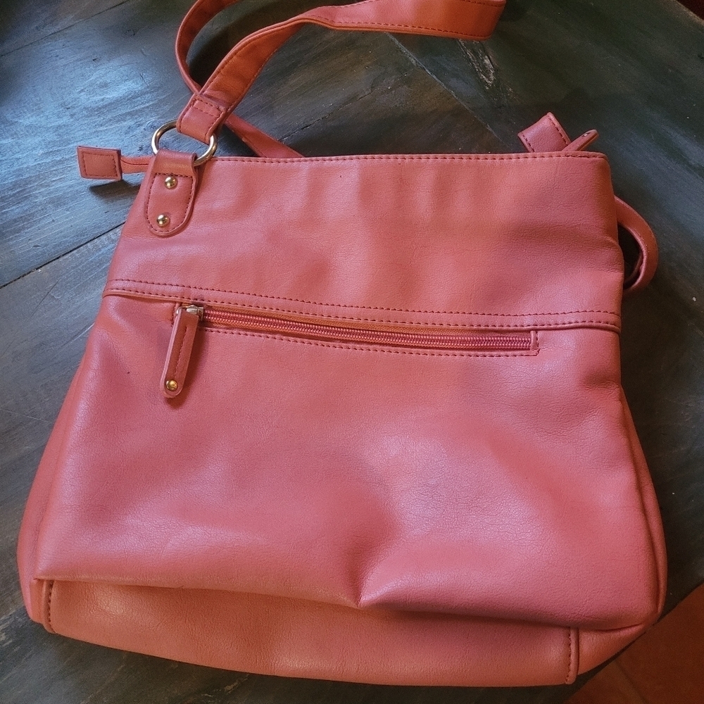 Fiorelli Coral Colored Crossbody Purse - Picture 8 of 9
